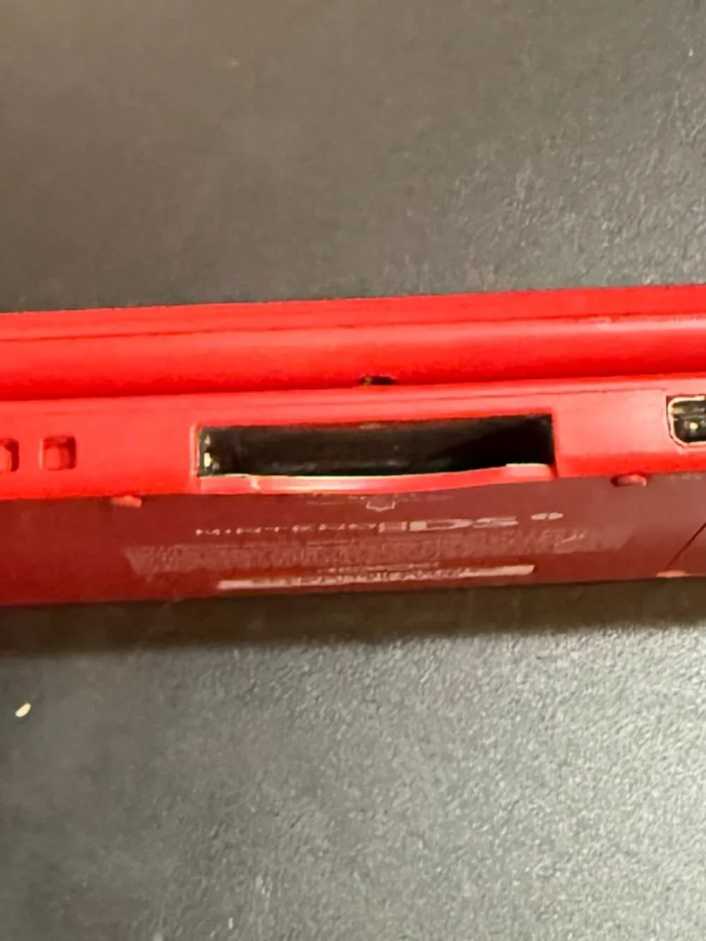 Nintendo DSi Red Handheld System Console with Charger & 4 Games w/ Case TESTED!